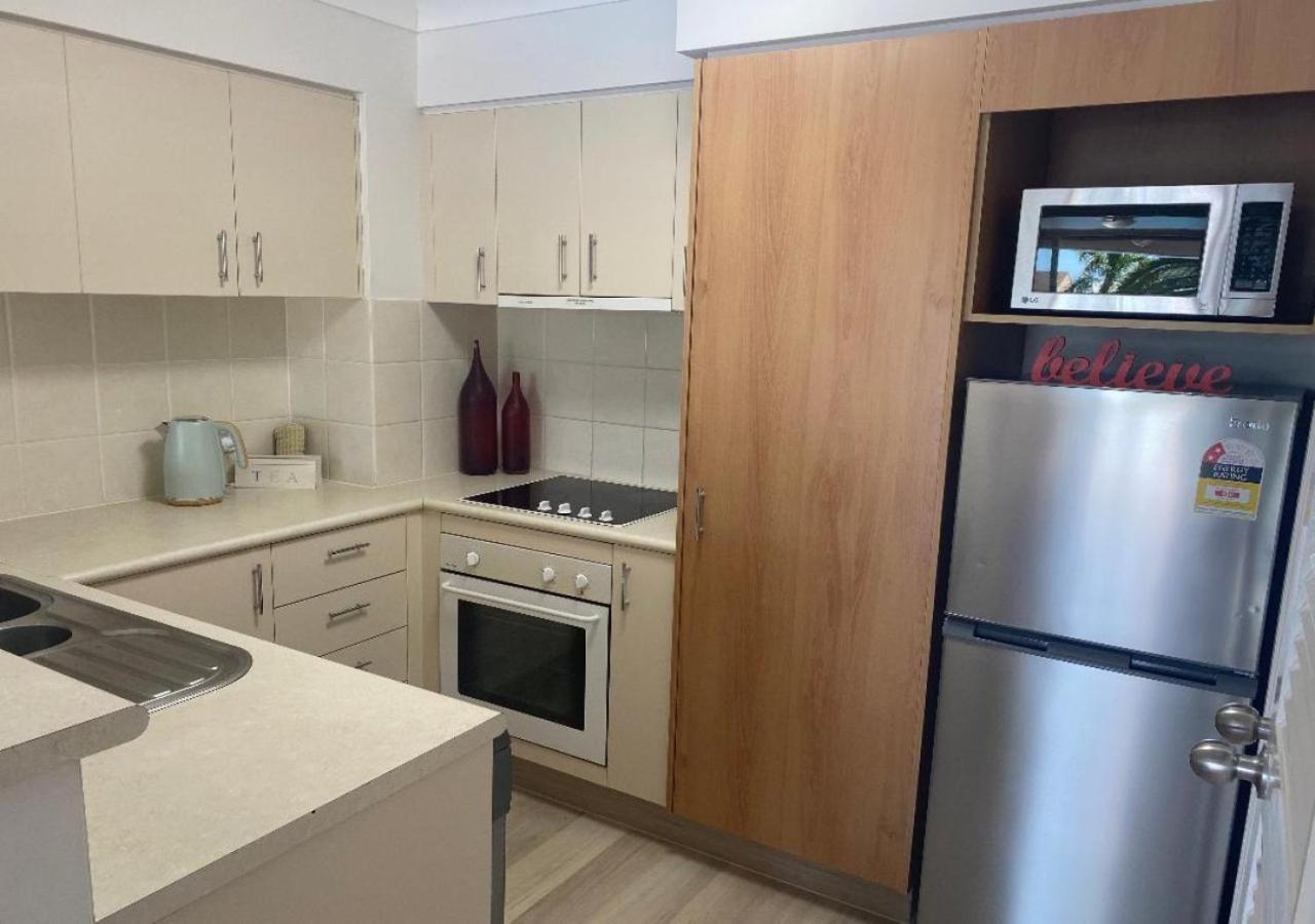 Location Location Location - Broadbeach :) Gold Coast Eksteriør bilde